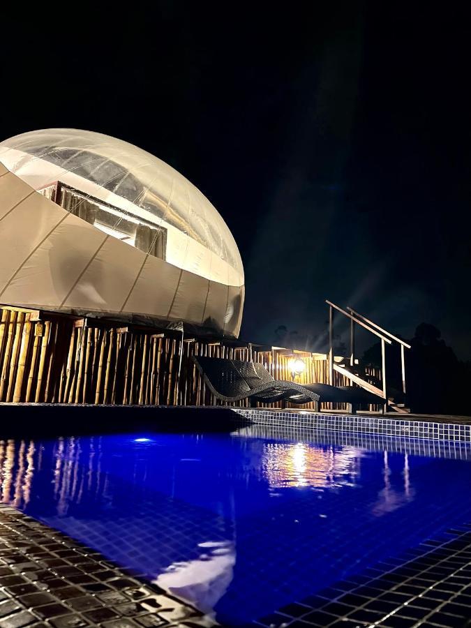 Campo de lujo Monteza Glamping